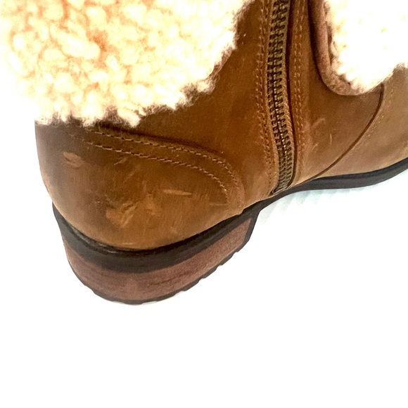 🎉HOST PICK🎉 UGG Blayre II Women’s Boots - Picture 3 of 4